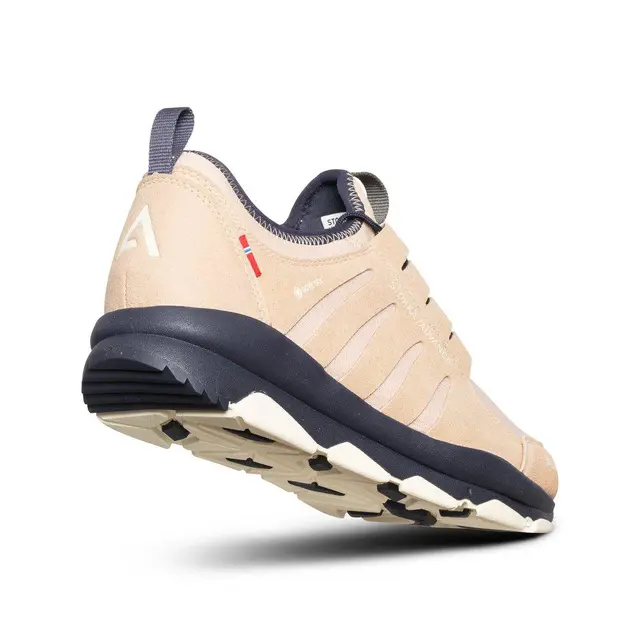 Alfa Stokka Advance GTX W Sand 36 Fritidssko till lättare turer och vardag 