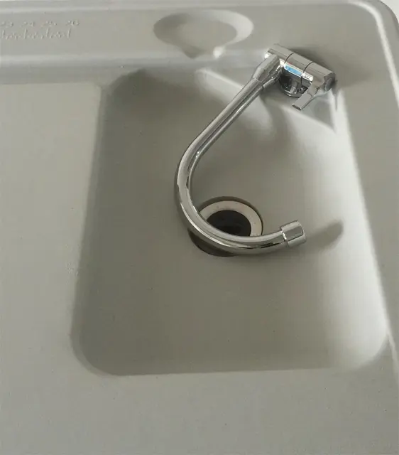 Fiske/ rensbord/disko Fällbart rensningsbord med kran 