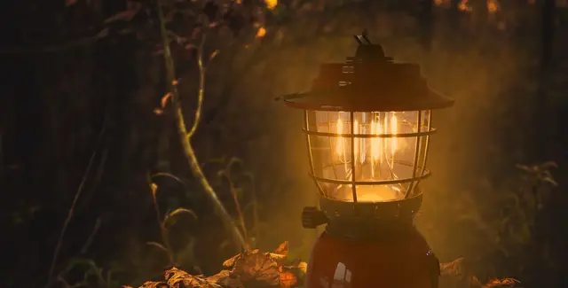 Osean Oppladbar Campinglykt Rød/Svart Robust og lyssterk, 500 Lumen 