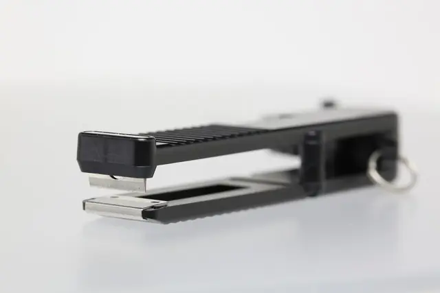 C&F Design 3-in-1 Clipper (CFA-43) Tre-i-ett klippemaskin og threader 