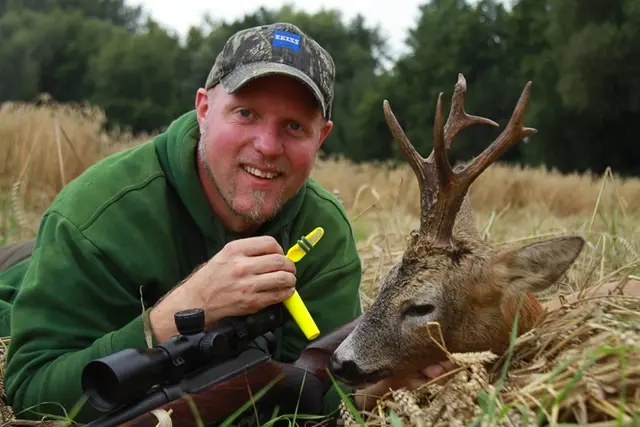Clausen Roedeercall Den ultimate lokkefløyta for rådyr 