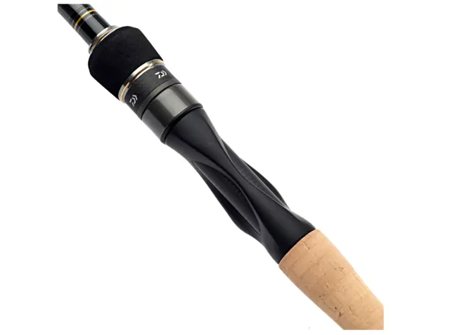 Daiwa Luvias 9'0" 5-25g 2 delat 