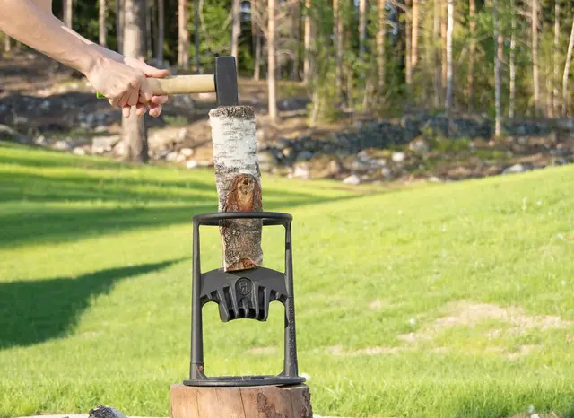 Espegard Kindling Cracker med slegge Smart vedkløyver som kommer med slegge 