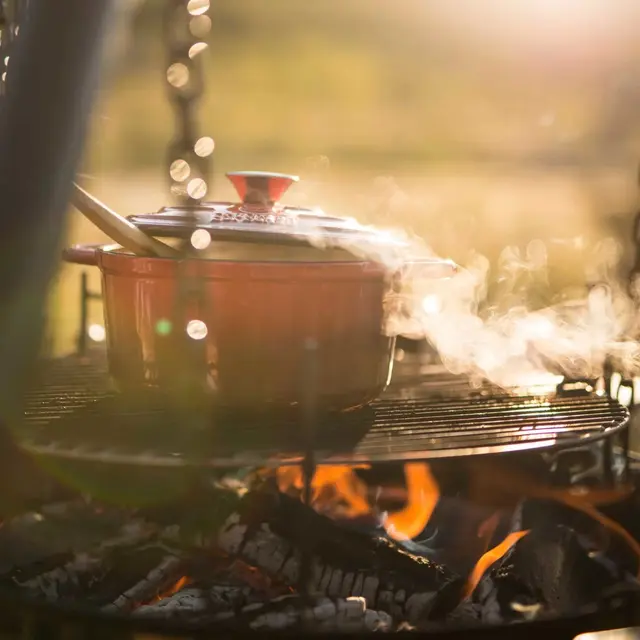 Espegard Gjutjärnsgryta 4 L Röd emalj för eld och induktion 