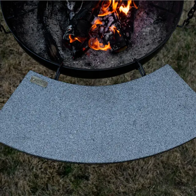 Espegard sidebord i stein 60 Granittstein 