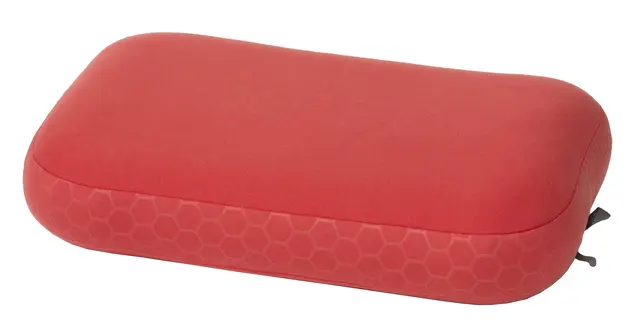 Exped Mega Pillow Ruby Red Stor storlek och god komfort 