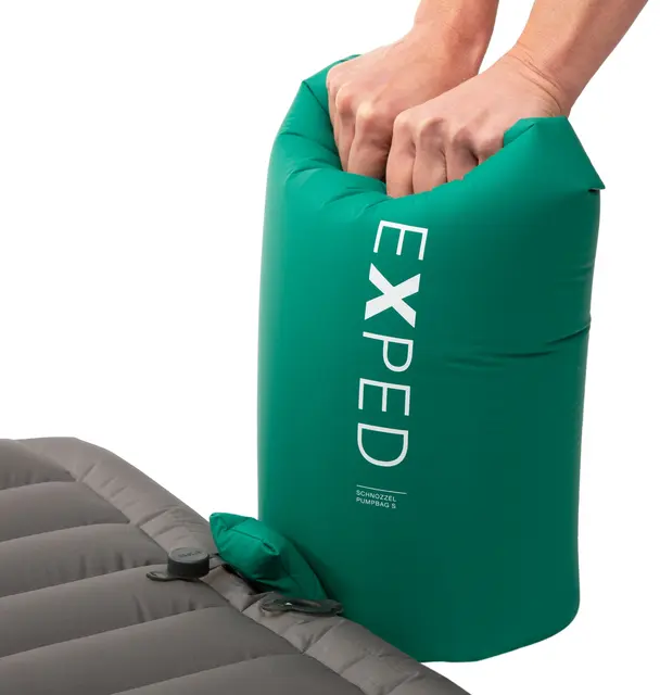 Exped Schnozzel Pumpbag M Pine Pump och packpåse i ett! 