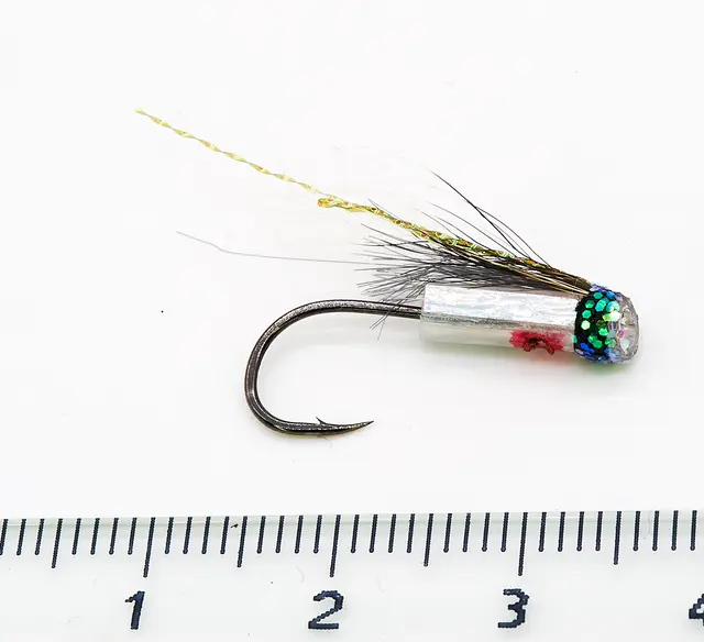 Fishmadman V-Fly Hitchman Small Silver Köp 12 flugor och få en gratis flugbox 