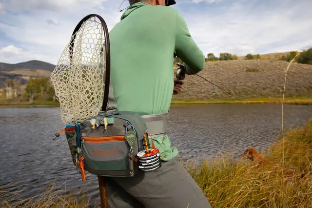 Fishpond Switchback 2.0 Midjeväska gjord i återvunnet material 