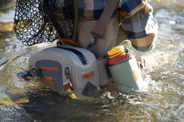 Fishpond Thunderhead Submersible Lumbar 10L, 100% Vattentät midjeväska 