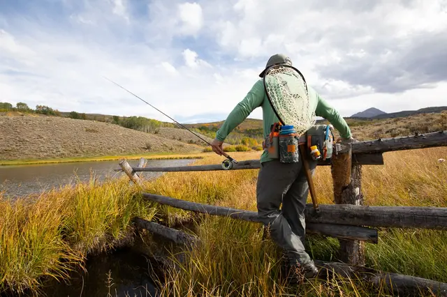 Fishpond Switchback 2.0 Midjeväska gjord i återvunnet material 