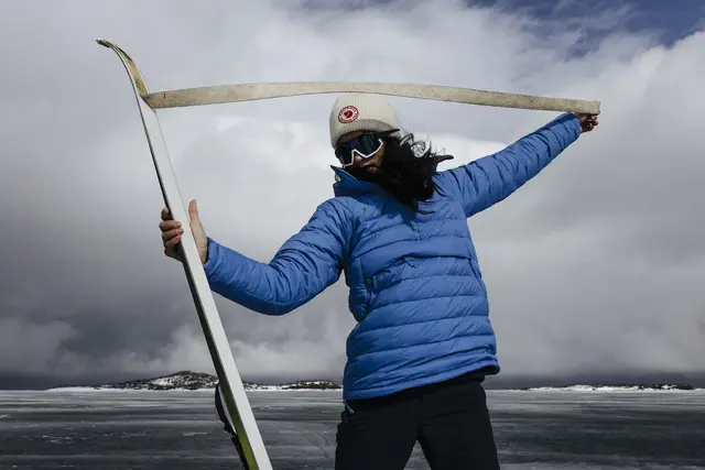 Fjällräven 1960 Logo Hat Black Behagelig strikkelue i lammeull 