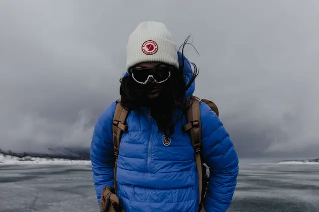 Fjällräven 1960 Logo Hat Black Behagelig strikkelue i lammeull 