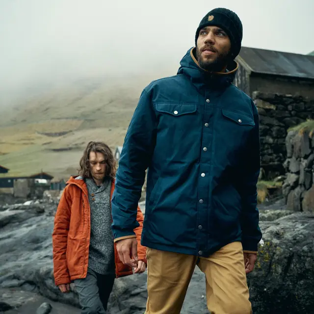 Fjällräven Byron Hat Dark Navy Dobbletstrikket lue i ull 