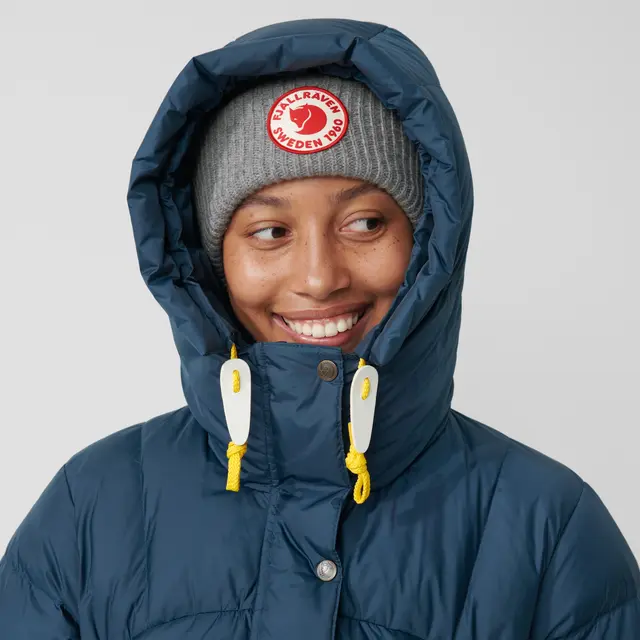 Fjällräven Expedition Down Jacket W L Isolert dunjakke til dame i deep forest 