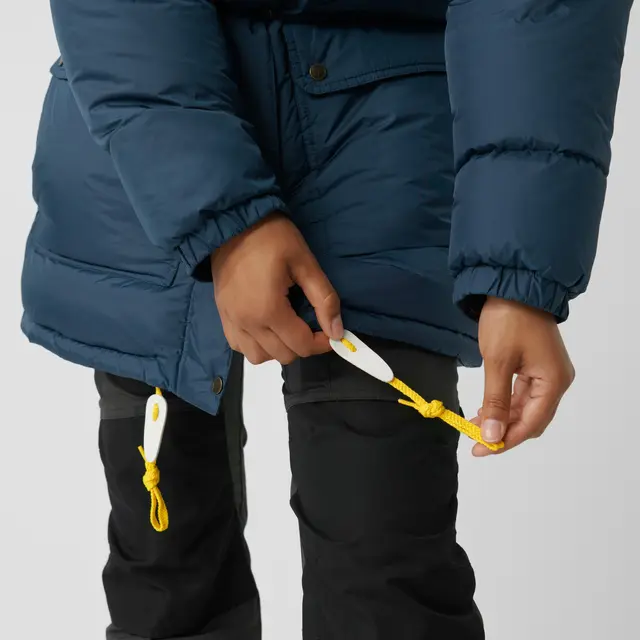 Fjällräven Expedition Down Jacket W L Isolert dunjakke til dame i deep forest 