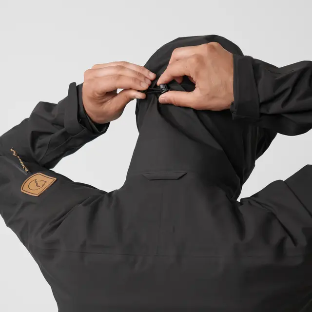 Fjällräven Keb Eco-Shell Jacket M L Trelags skalljakke til herre i Black 