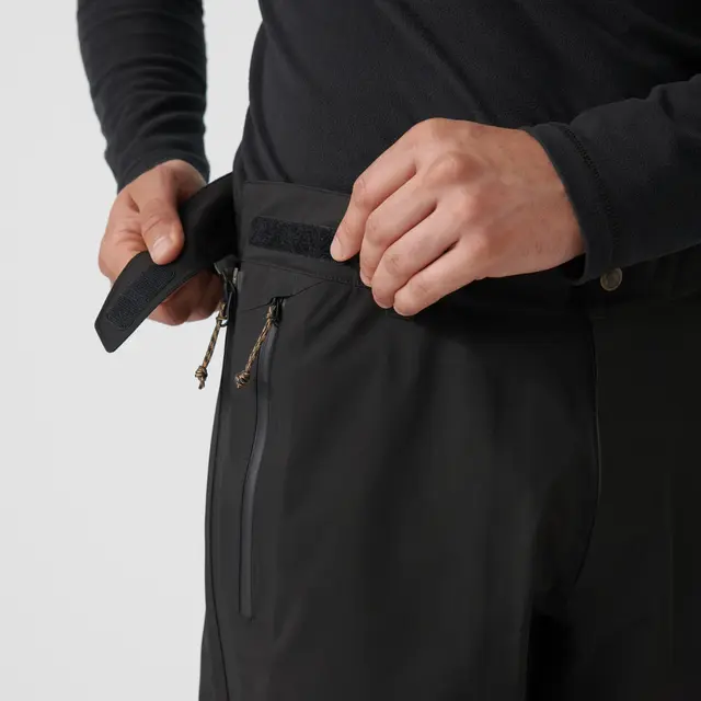 Fjällräven Keb Eco-Shell Trousers M L Trelags skallbukse til herre i Black 