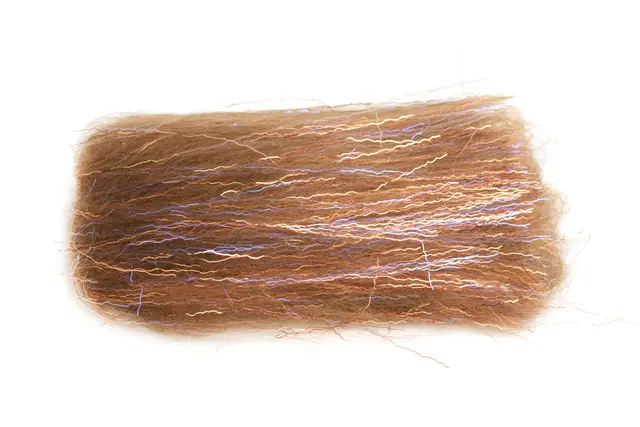 Flydressing Titan dubbing Brown Copper Långfiberdubbning med blixt 