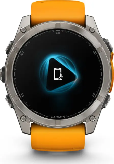 Garmin fenix 8 51 mm AMOLED Sapphire Titan med oransje/grafitt silikonrem 