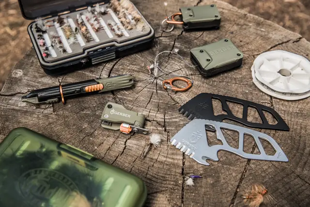 Gerber Gutsy Gut Scoop Scaler Silver Fjällskrapare med buköppnare 