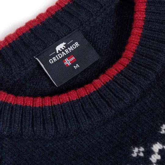 Gridarmor Snøkrystall Round Neck Navy S Ullgenser til herre fra Gridarmor 