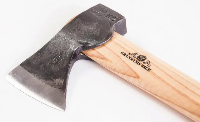 Gränsfors Lilla Yxan Lättast av Gränsfors Bruks yxor 