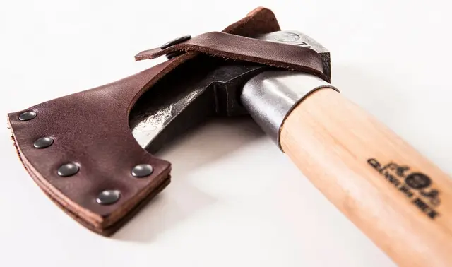 Gränsfors Outdooraxe Otroligt mångsidig yxa 