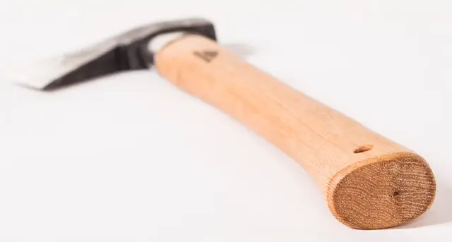 Gränsfors Outdooraxe Otroligt mångsidig yxa 