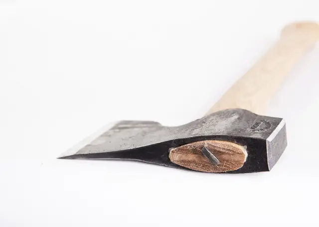 Gränsfors Snickaryxa Traditionell träyxa med hög stabilitet 