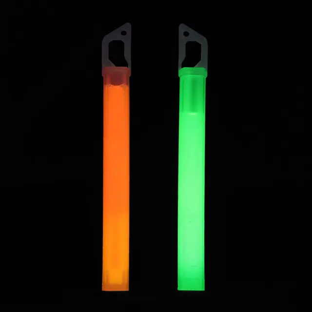 Lifesystems Lightsticks Green/Orange 2 ljusstavar med upp till 15 timmar bruk 