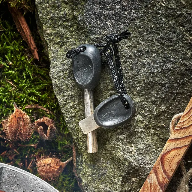 Light My Fire Firesteel Army Effektiv tändare med nödsignal 