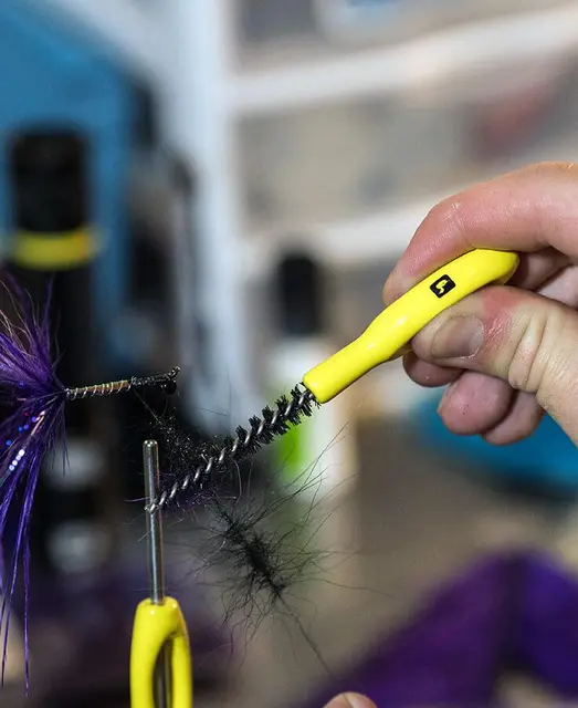 Loon Ergo Dubbing Brush Dubbingborste med ergonomiskt grepp 