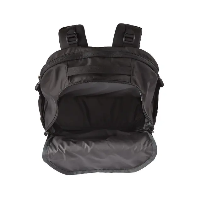 Patagonia Refugio Day Pack 30L Black Romslig Fair Trade dagstursekk 