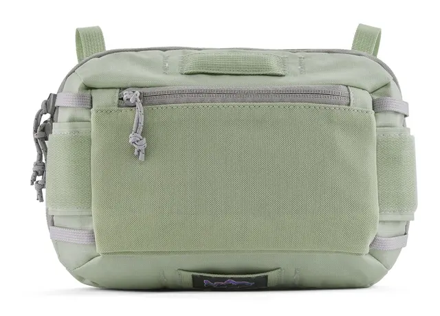 Patagonia Stealth Work Station 5L Green Bag som kan festes til vadebukseselene 