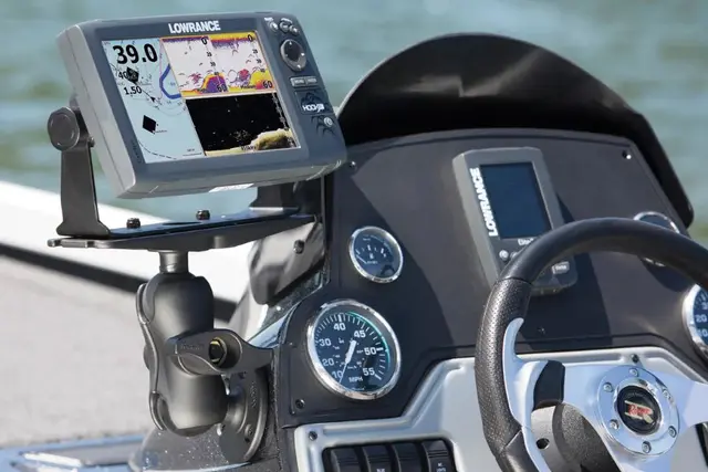 RAM Mounts Large Marine Electronics Kartplotterfeste til store skjermer 