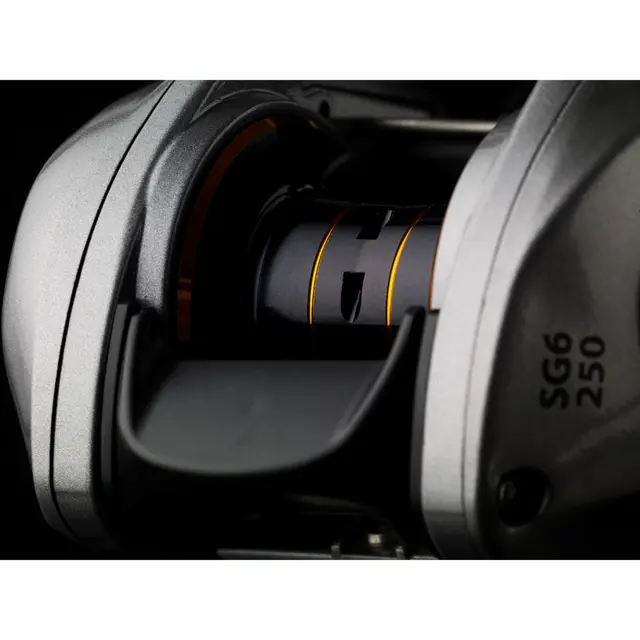 Savage Gear SG6 BC LH 100 6.6:1 Baitcastsnelle med aluminiumsramme 