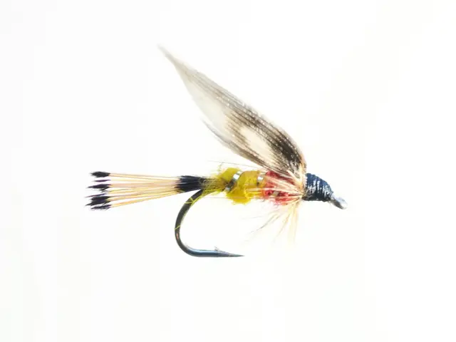 Olsen #12 - Enkelkrok Köp 12 flugor och få en gratis flugask 