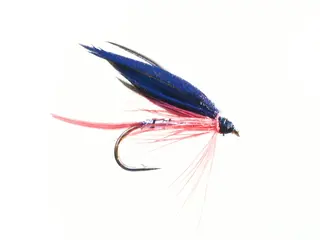 Bloody Butchert #12 - Enkelkrok K&#246;p 12 flugor och f&#229; en gratis flugask