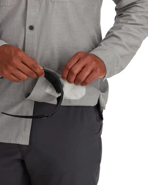 Simms Cutbank Chambray Shirt XL Cinder Chambray 