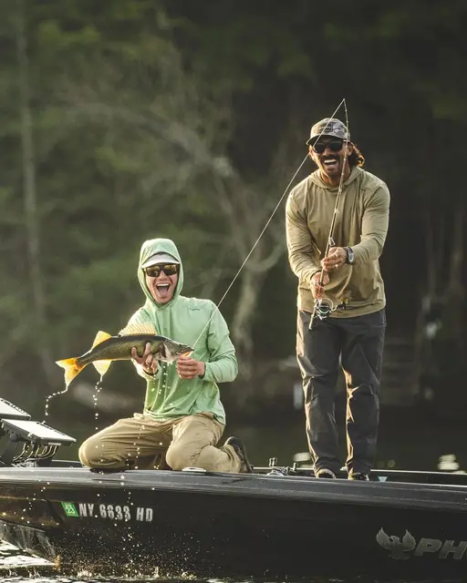 Simms Solarflex Hoody Bay Leaf XL Beskyttende hettegenser for varme dager 