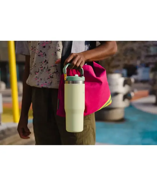 Stanley Iceflow Flip Straw Citron Praktisk drikkeflaske med sugerør 0,89 L 