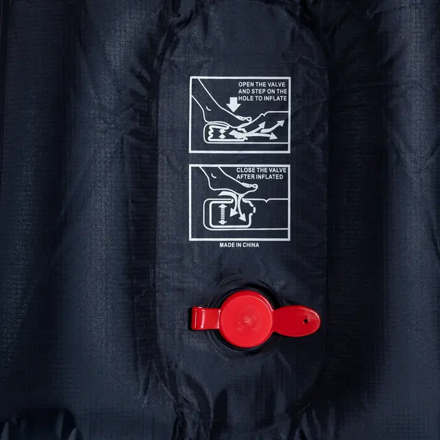 Urberg Airmat Pump Black Beauty Lätt och uppblåsbart liggunderlag 193cm 