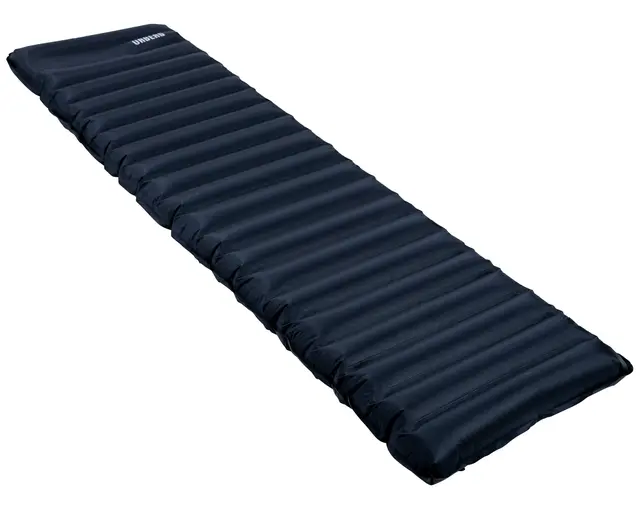 Urberg Airmat Pump Black Beauty Lätt och uppblåsbart liggunderlag 193cm 