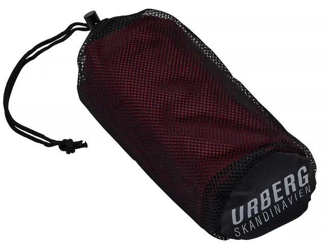 Urberg Airmat Nova Rio Red Uppblåsbart liggunderlag 187cm 