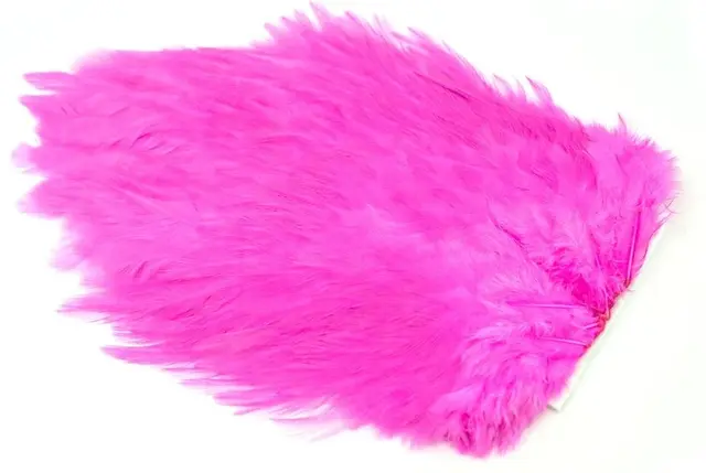 Whiting 4B Rooster Saddle White dyedPink Flotte hanesaddler med myke og avrundede 