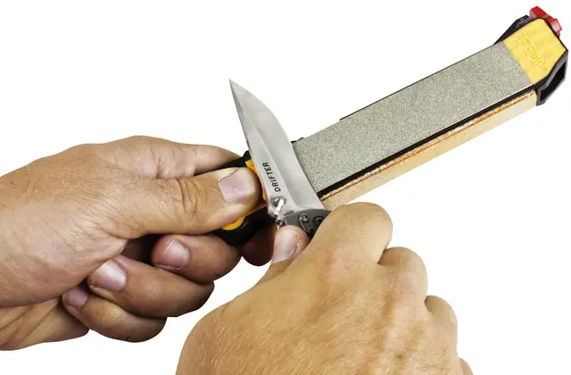 Work Sharp Guided Field Sharpener Kompakt sliper for en total slipeløsning 