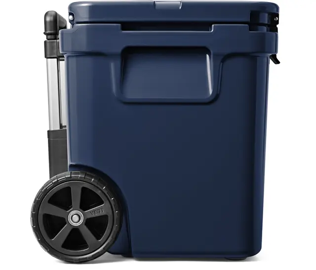 Yeti Roadie 60 Weeled Coolbox Navy Kjøleboks med teleskophåndtak og hjul 