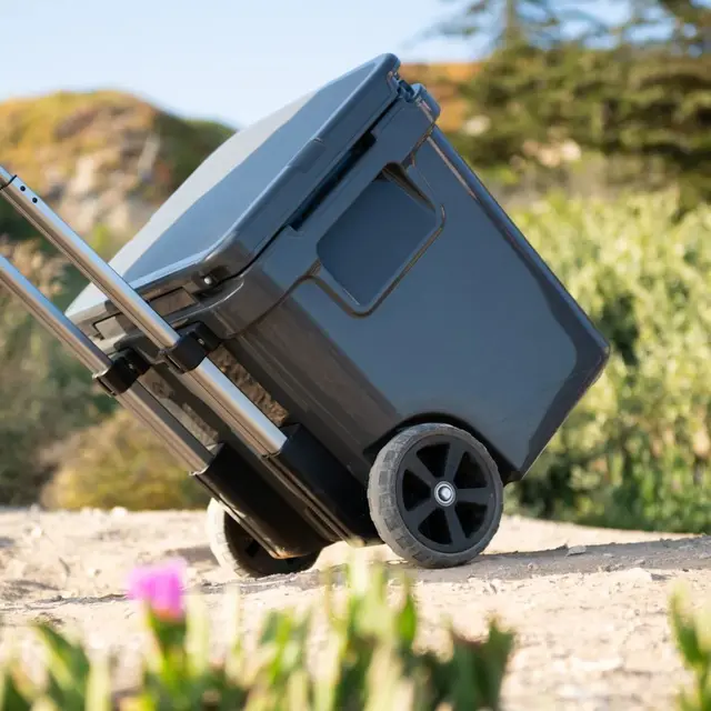 Yeti Roadie 48 Weeled Coolbox White Kylbox med teleskophandtag och hjul 